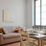 Domus Dea Alta Apartment *