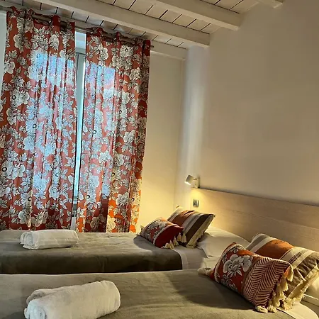 Domus Dea Alta Апартаменти